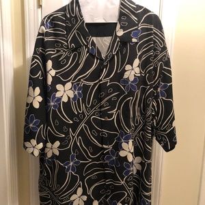 Tommy Bahama  100%silk